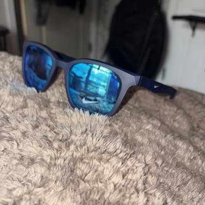 Nike RADEON 2 M FV2406 410 52mm Sunglasses blue mirrored lens Unisex - Thumbnail 2