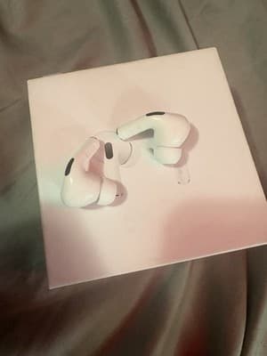 Original Apple AirPods Pro A2190 A2083 A2084 in good working condition - Thumbnail 5