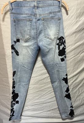 C&V (Chelsea & Violet) Skinny Floral Embroidered Print Size 26 - Thumbnail 7