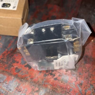 Yukon - Definite Purpose Contactor - No. 107154 - 40A- 2 Pole- 24 VAG - Thumbnail 3