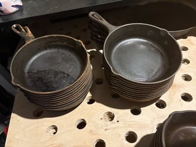 Lodge Cast Iron Skillet And Pans - Thumbnail 11