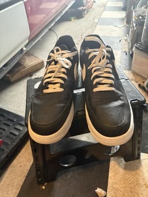 Nike Air Force 1 Men's Size 15 Black And White Worn Few Time - Thumbnail 5