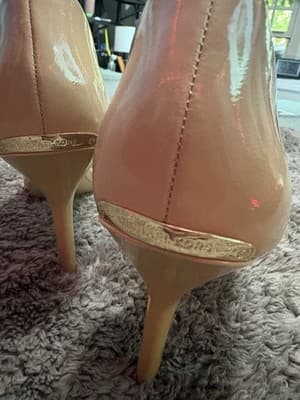Michael Kors d'orsay Nude Beige Patent Leather Heels Worn Once 9 - Thumbnail 3