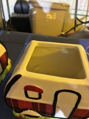 Cookie Jars With Camping Bears 2 Pack - Thumbnail 4
