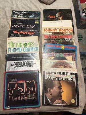 country music vinyl records - Thumbnail 13