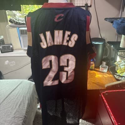 Cleveland Cavalier Lebron James #23 Adidas Stitched Jersey Size XL Length +2 - Thumbnail 5
