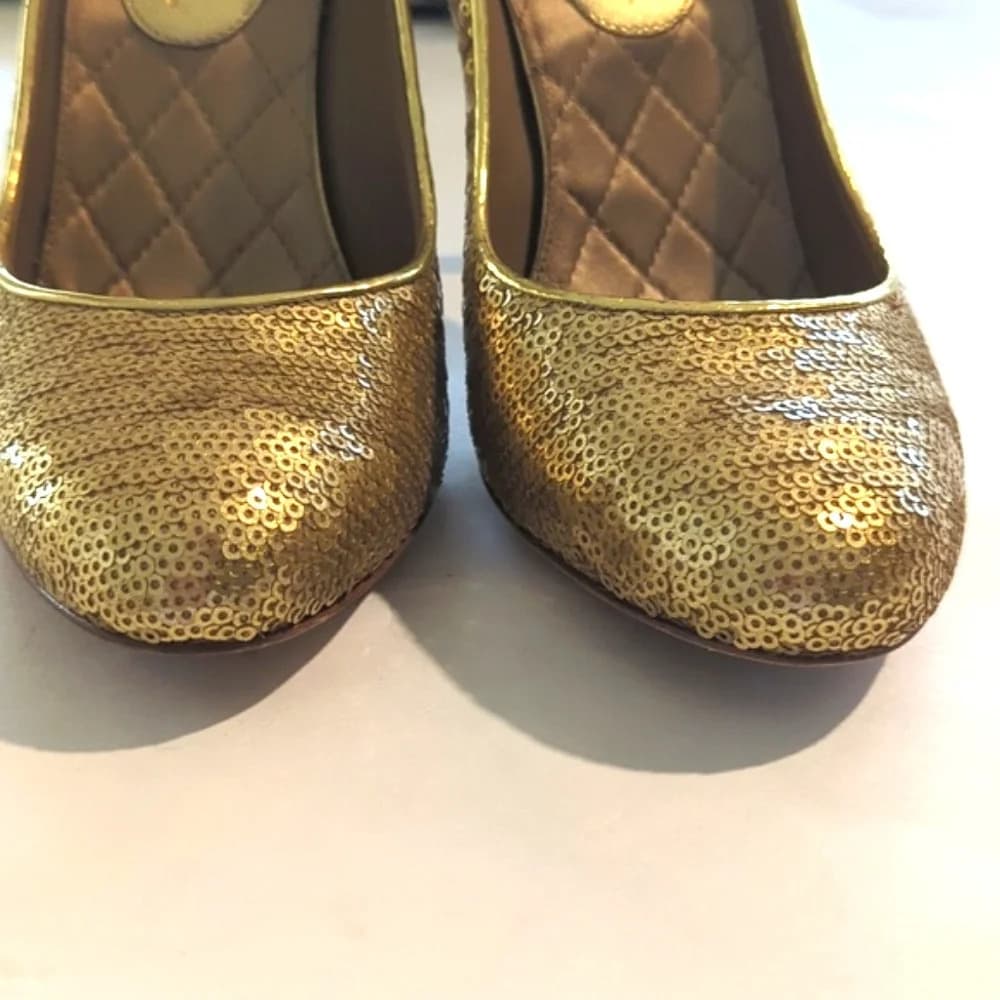 CHANEL Quilted Sequin‎ Satin round toe gold celebrity heels size 6.5 - Thumbnail 5