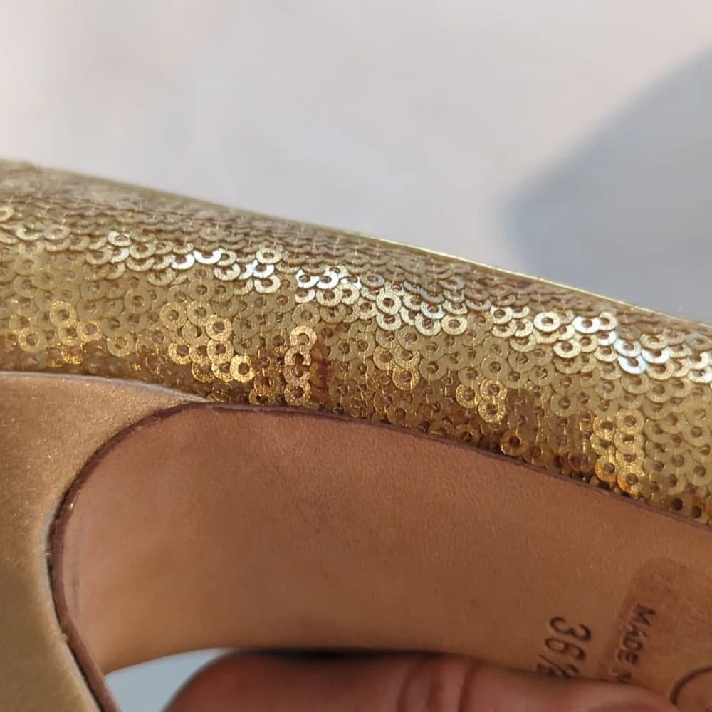 CHANEL Quilted Sequin‎ Satin round toe gold celebrity heels size 6.5 - Thumbnail 12