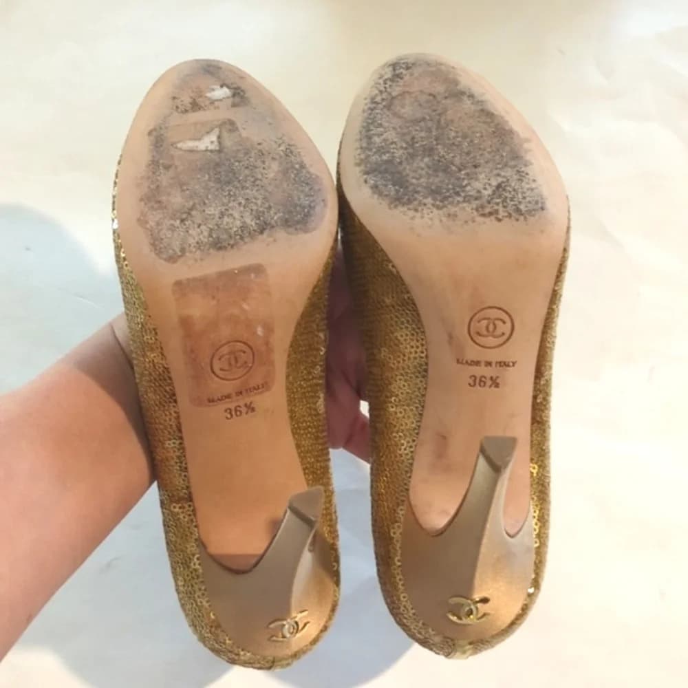 CHANEL Quilted Sequin‎ Satin round toe gold celebrity heels size 6.5 - Thumbnail 9