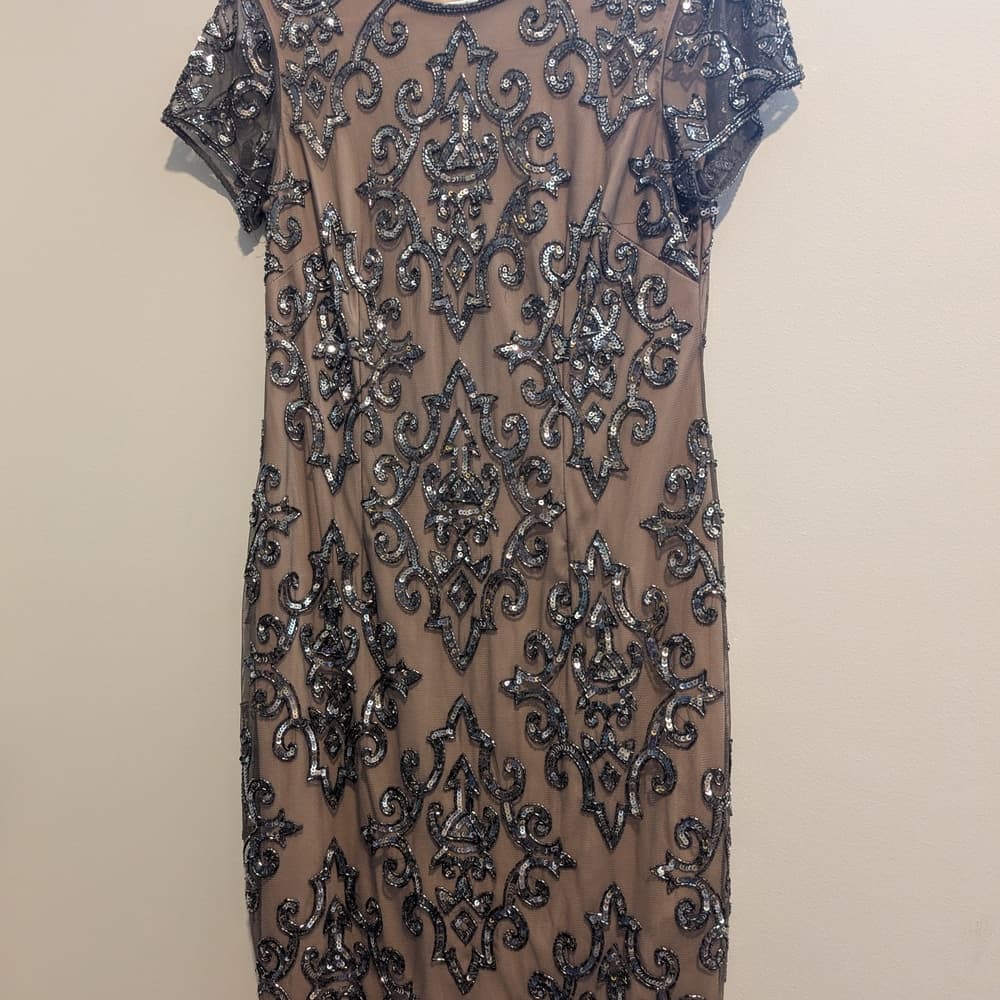 Adrianna Papell Taupe Mesh Midi Silver Sequin Embellishment Dress Size 4 - Thumbnail 5