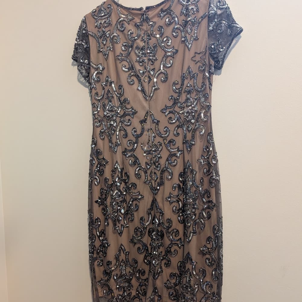 Adrianna Papell Taupe Mesh Midi Silver Sequin Embellishment Dress Size 4 - Thumbnail 3