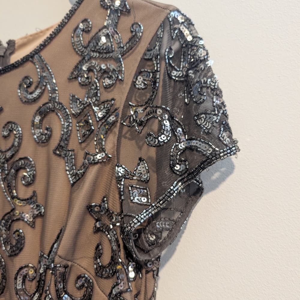 Adrianna Papell Taupe Mesh Midi Silver Sequin Embellishment Dress Size 4 - Thumbnail 2