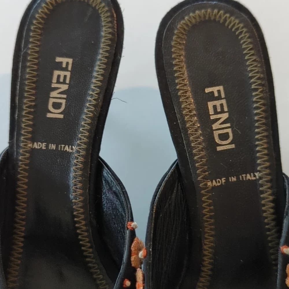 Fendi Vintage Embroidered black satin Boho kitten Heels size 6 - Thumbnail 3