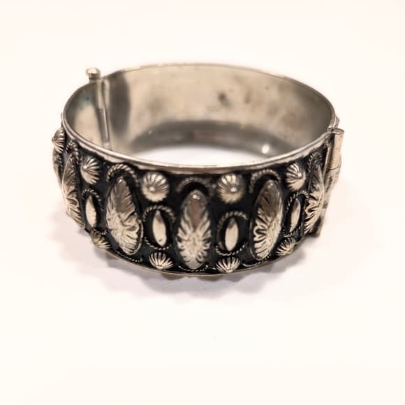 Vintage Italy Alpacca Silver Engraved Boho Leaf Festival Bangle Bracelet Rare - Thumbnail 7