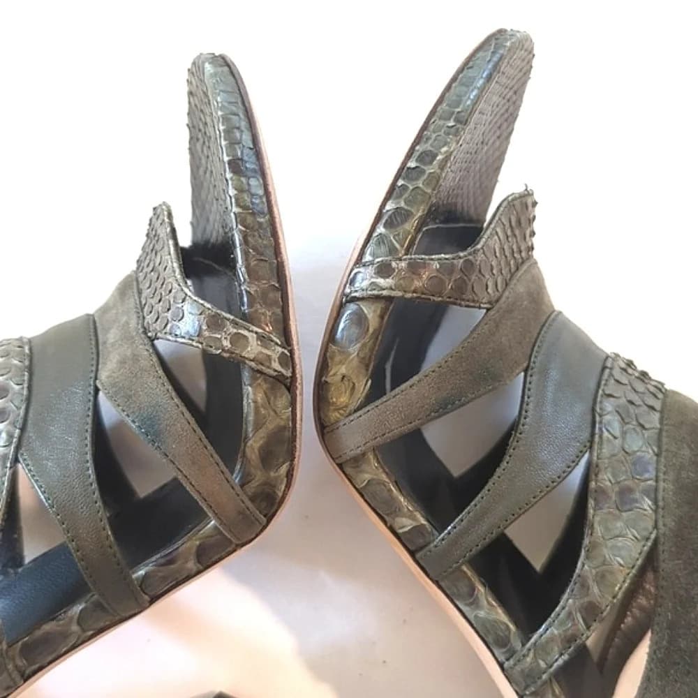 Gucci snakeskin leather suede heels size 7.5 - Thumbnail 11