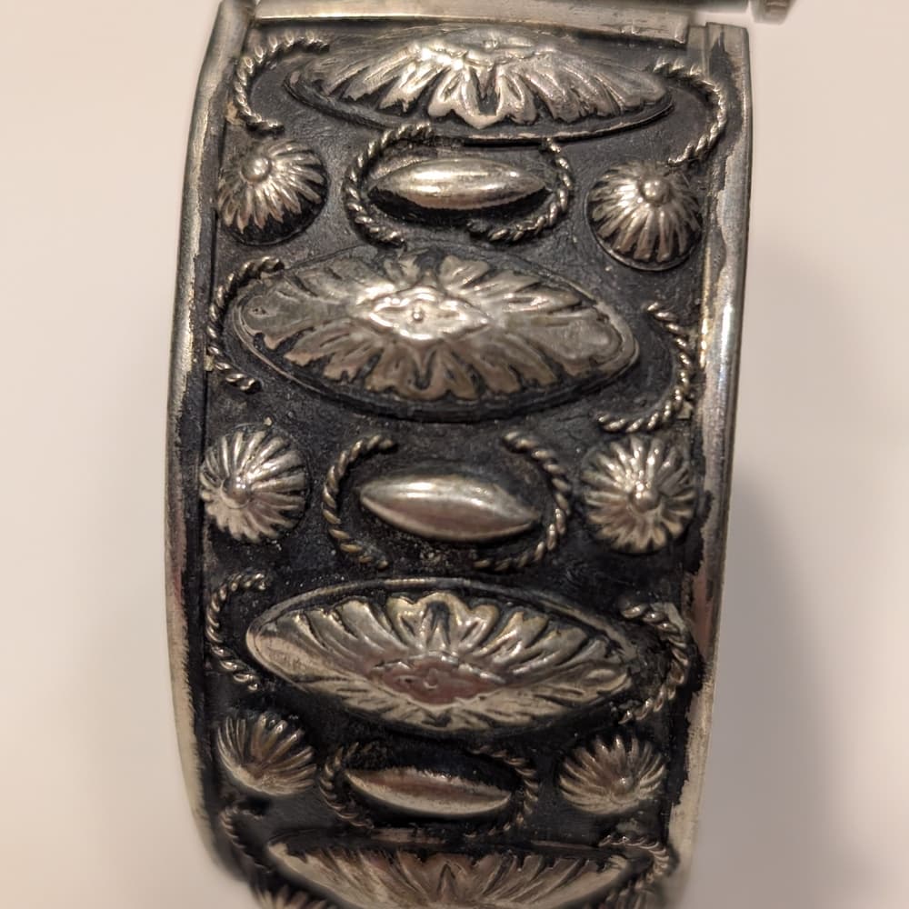 Vintage Italy Alpacca Silver Engraved Boho Leaf Festival Bangle Bracelet Rare - Thumbnail 3