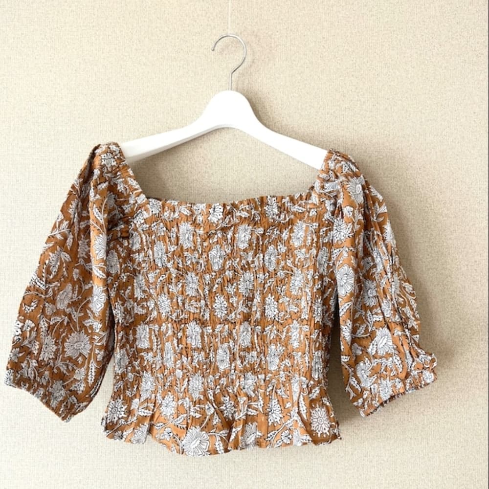 Daughters of India Tan Floral Smocked Puff-Sleeve Top - Thumbnail 2