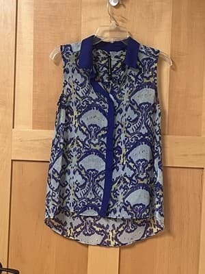 W118 by Walter Baker Top Women S Small Blue Sleeveless Blouse Collared