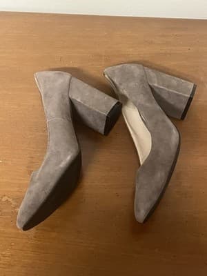 COLE HAAN RENNER GRAND $270 Women's Suede Heeled Slip On Pumps in MOREL Sz 8.5 - Thumbnail 3