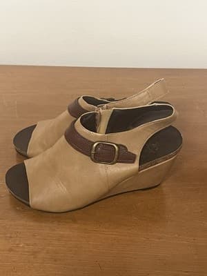 Boutique by Corkys Music Open Toe Comfort Brown Wedge Strap Buckle sz 10 - Thumbnail 4
