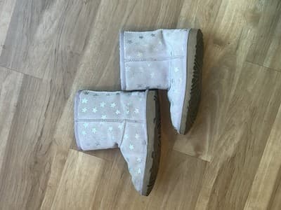 Girls Ugg Boots Shoes Uggs Kids Classic Short II Stars Lilac Size 2 US - Thumbnail 8