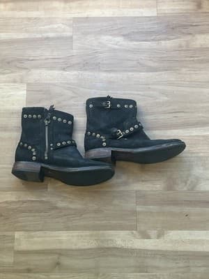 Women's 8M UGG Black Fabrizia Suede 1003235 Leather Moto Boots Harness Studded - Thumbnail 2