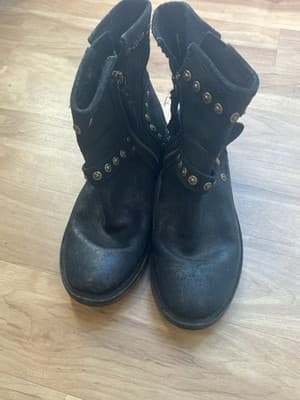 Women's 8M UGG Black Fabrizia Suede 1003235 Leather Moto Boots Harness Studded - Thumbnail 7