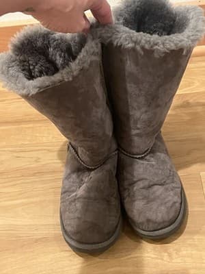 UGG Bailey Bow Tall II Boots Grey Sheepskin Suede Triple Satin Bows Grey Size 4 - Thumbnail 5