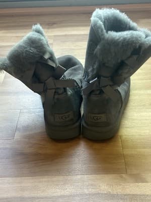 UGG Women Bailey Bow II Boot Size 10 US Grey 1016225 - Authentic Very Good* - Thumbnail 4