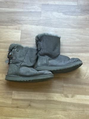 UGG Women Bailey Bow II Boot Size 10 US Grey 1016225 - Authentic Very Good*
