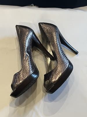Calvin Klein Lux Snake Peep Toe Pump Stiletto Patent Bronze 6.5M - Thumbnail 3
