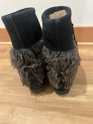 Minnetonka Women 5 Mukluk Moccasin Boots Beaded Black Boho Western Indie Sleaze - Thumbnail 4