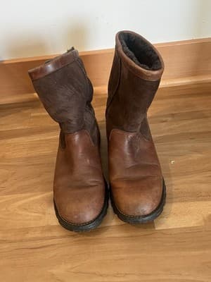 UGG Brooks 5381 Brown Leather Shearling Lined Women Boot SZ# 9