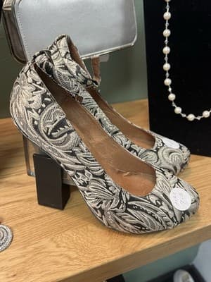 Women's Jeffery Campbell Havana Handmade Heels Shoes Black Gold Size 7.5