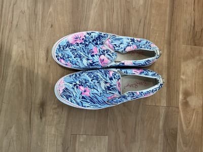 Lilly Pulitzer Womens 10 Floral Tropical Slip On Sneakers Blue Pink Gold 001293