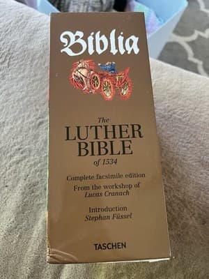 The Luther Bible of 1534 Complete Facsimile Edition in Slipcase Lucas Cranach - Thumbnail 2