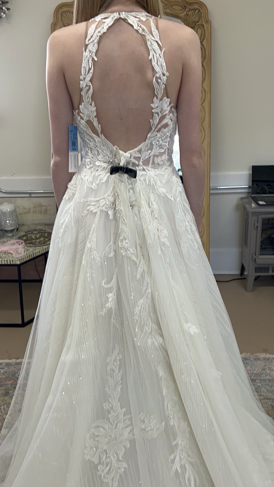 Davids Bridal Wedding Dress NWT Size 6 Unaltered. Lace, Beads, Glitter Skirt - Thumbnail 6