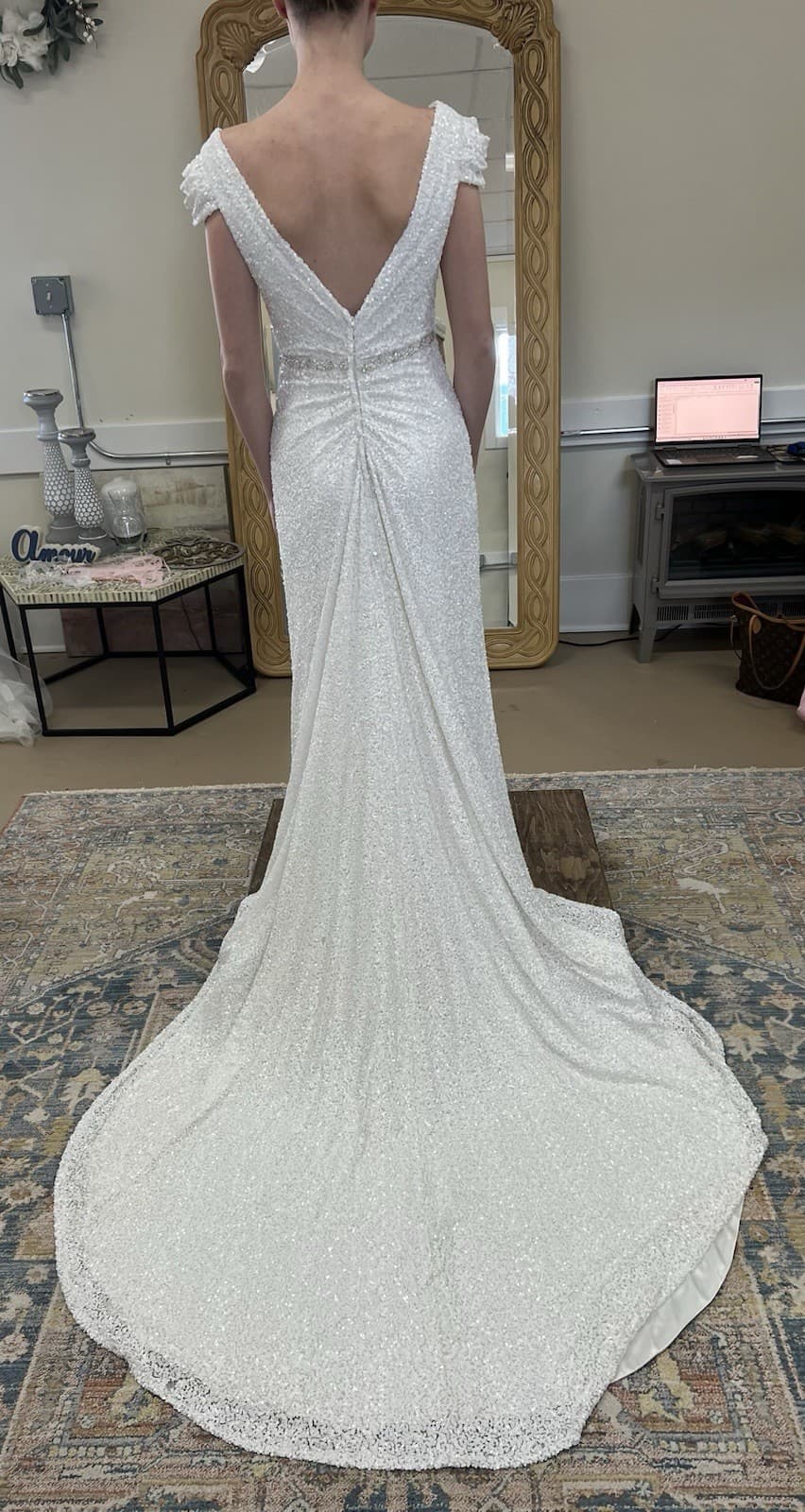 Maggie Sottero Wedding Dress Size 2 Vintage Beaded Beautiful Train. - Thumbnail 4