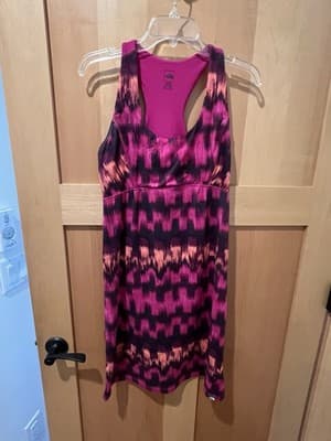The North Face Sleeveless Racerback Stretch Athletic Dress Size medium Pink