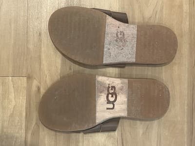 UGG Slide On LEATHER STRAPS SANDALS Size US 9 - Thumbnail 2