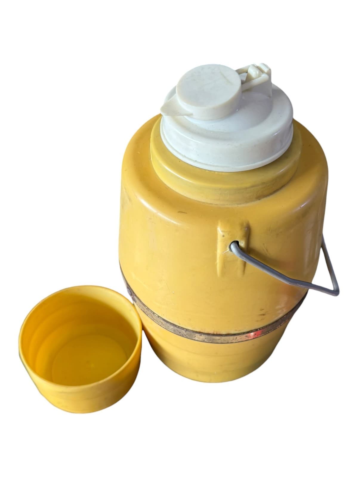 Vintage Yellow Plastic Insulated Thermos Drink Jug Cooler With Cup Lid