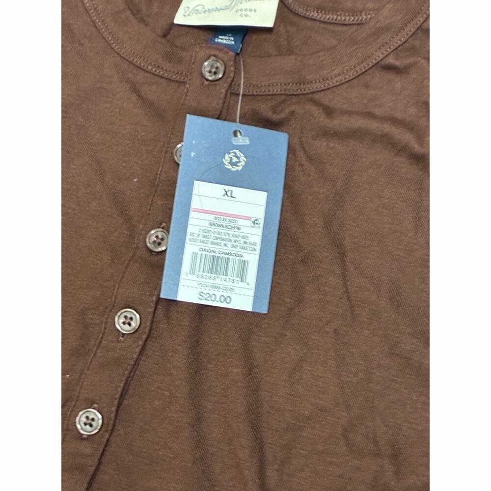 Universal thread Women’s Long Sleeve Top With 6 Buttons On it Size X-Large Brown - Thumbnail 3