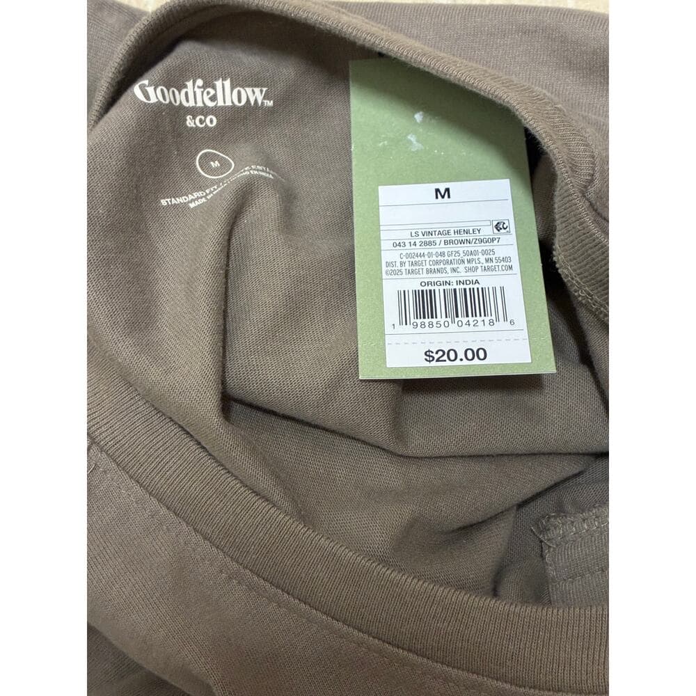 Good Fellow & co Men’s Long Sleeve With 3 Buttons Size Medium - Thumbnail 3