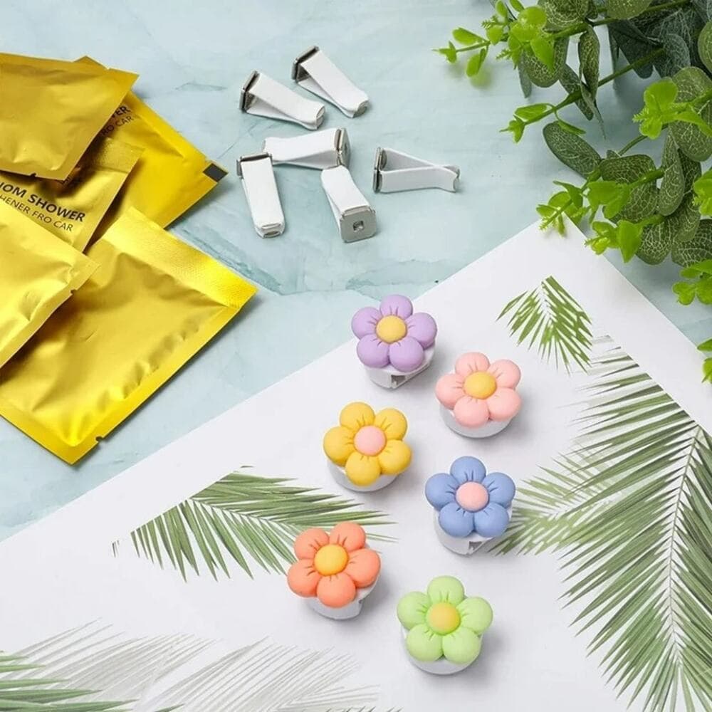 6 Pieces Flowers Car Air Vent Clips with Fragrance Pads Colorful Daisy
