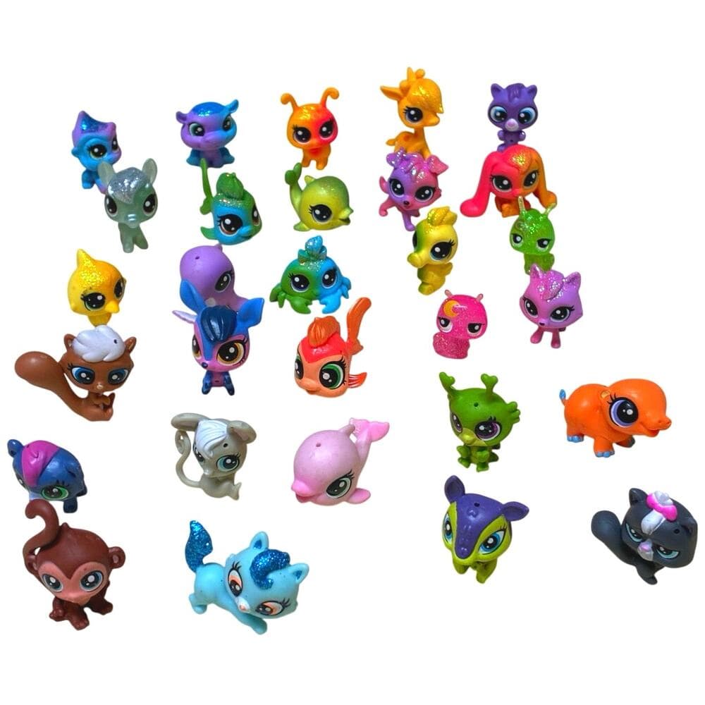 29 pcs collection of Hasbro Littlest Pet Shop (LPS) mini figures. - Thumbnail 7