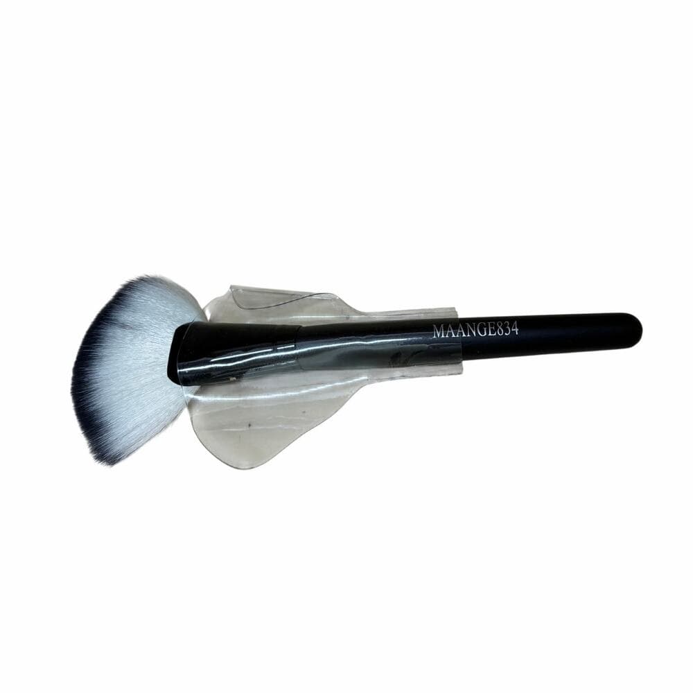2 Pcs Facial Fan Brush, Fluffy Fan Makeup Brush Soft Finishing Powder Brush - Thumbnail 5