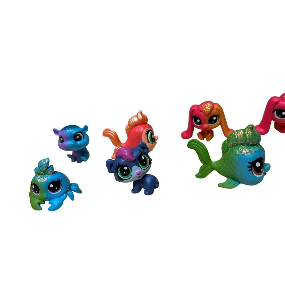 10 Pcs collection of Hasbro Littlest Pet Shop (LPS) mini figures. - Thumbnail 5