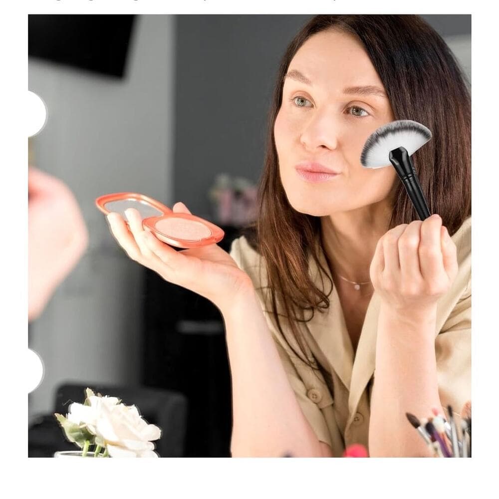 2 Pcs Facial Fan Brush, Fluffy Fan Makeup Brush Soft Finishing Powder Brush - Thumbnail 3