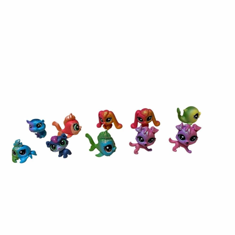 10 Pcs collection of Hasbro Littlest Pet Shop (LPS) mini figures. - Thumbnail 2