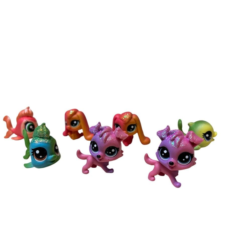 10 Pcs collection of Hasbro Littlest Pet Shop (LPS) mini figures. - Thumbnail 3